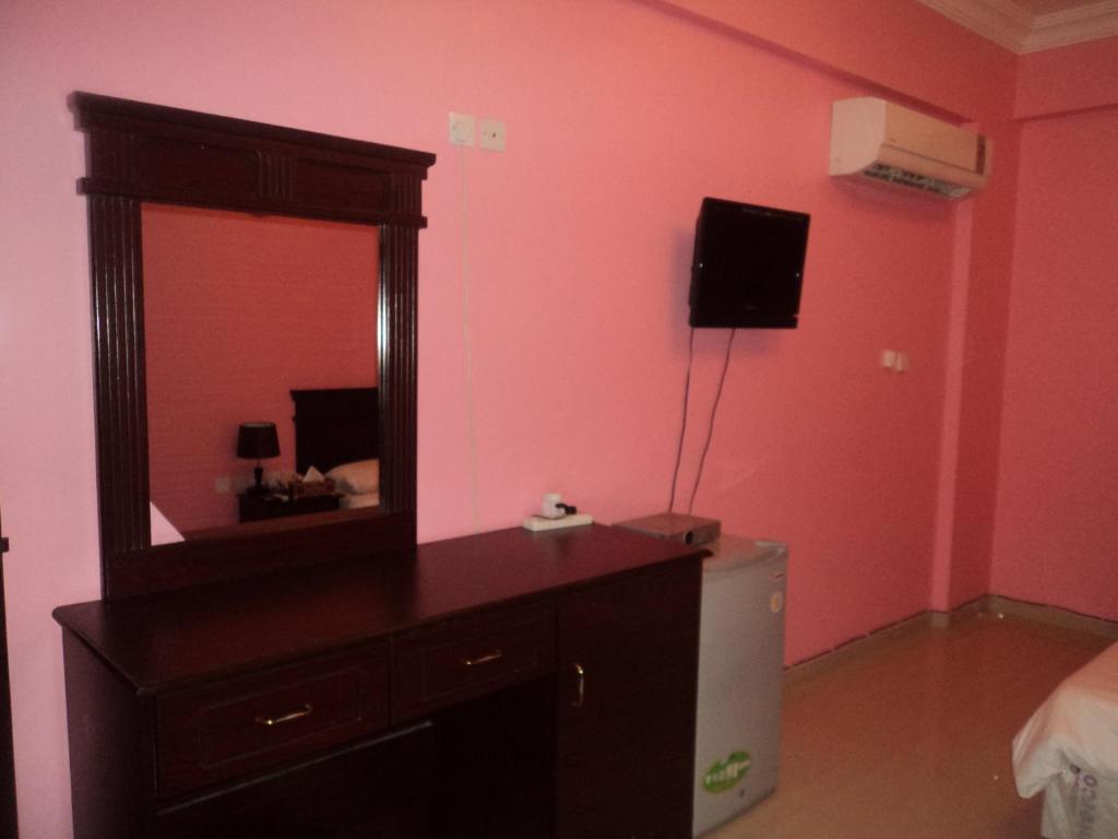 Hotel Taj Al Arab Al Buraimi Habitación foto