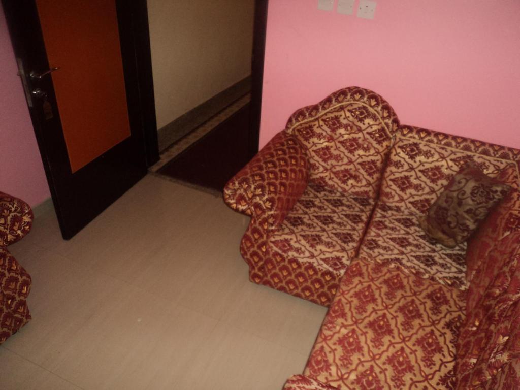 Hotel Taj Al Arab Al Buraimi Habitación foto